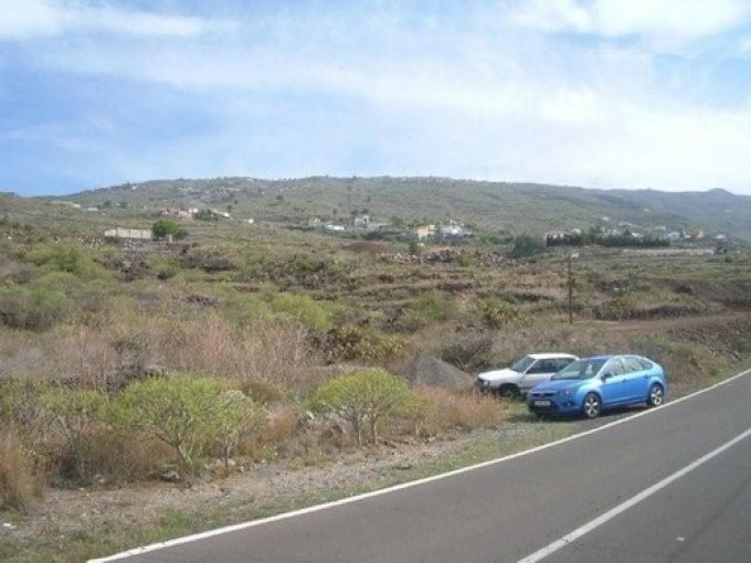 Plot for sale in Valle de San Lorenzo, Tenerife property, LA023