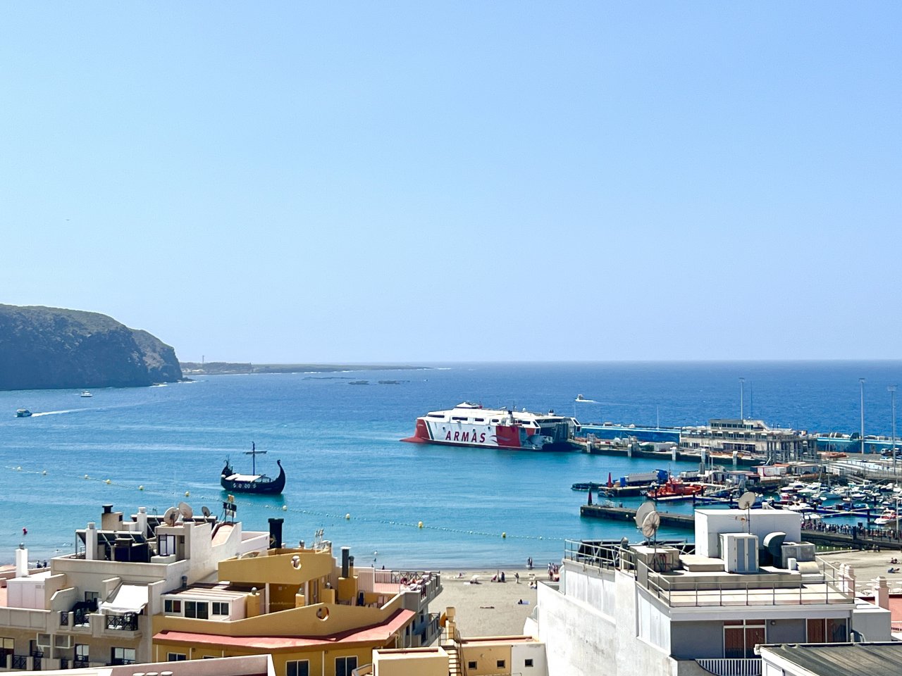 Apartment in Los Cristianos - view 1