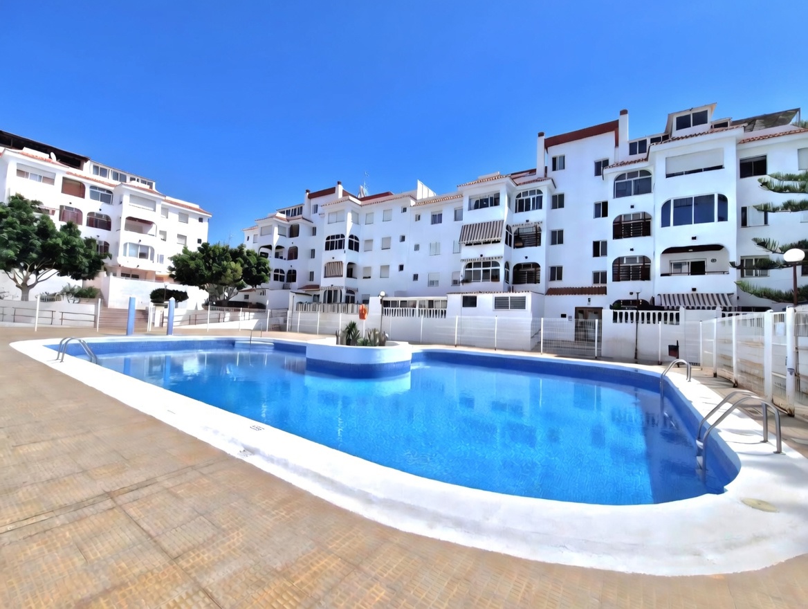 Apartment in Arona - view 1