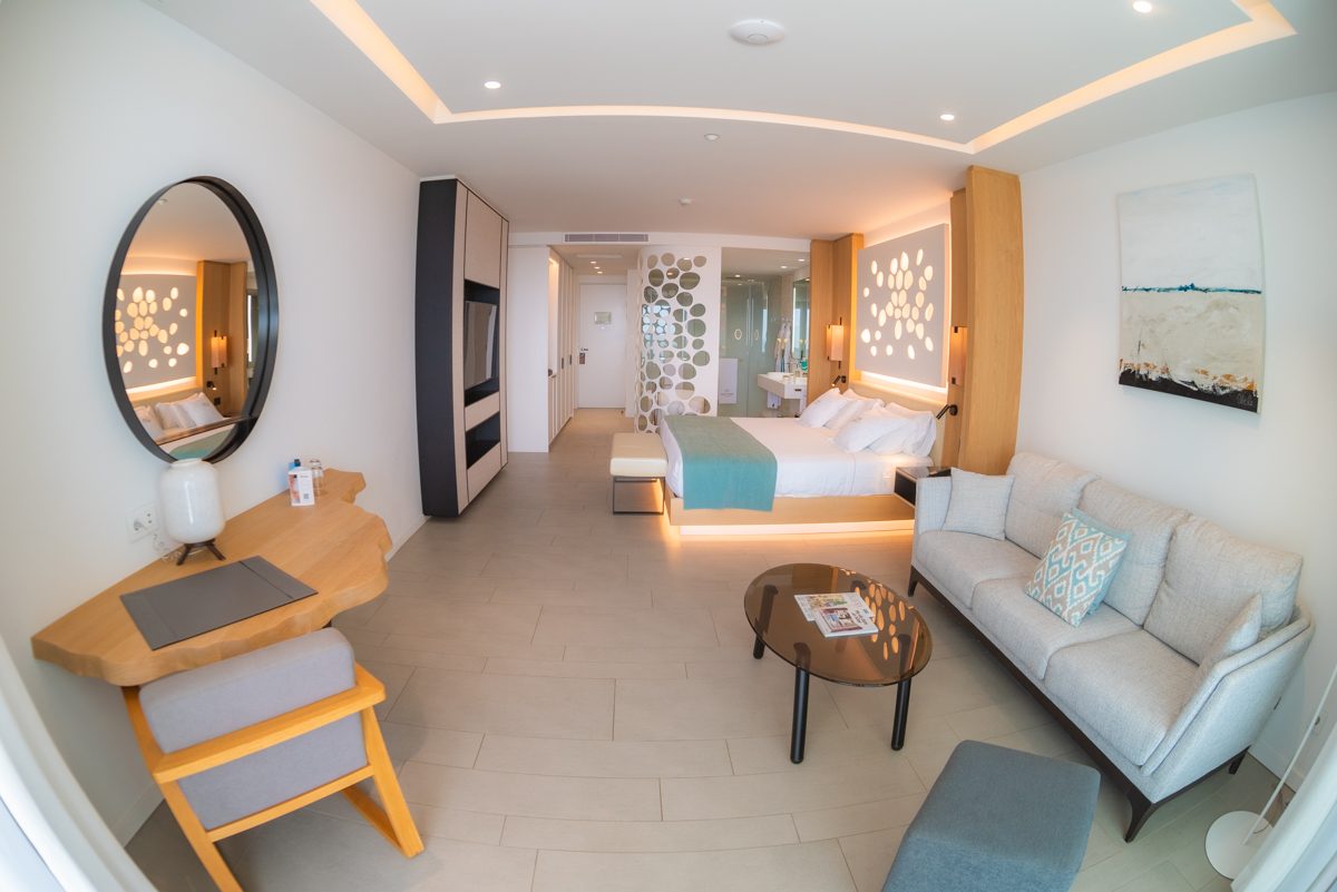 Apartment in La Caleta - Image 3