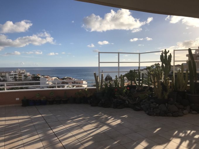 Penthouse for sale in Oasis La Caleta, La Caleta, Tenerife property