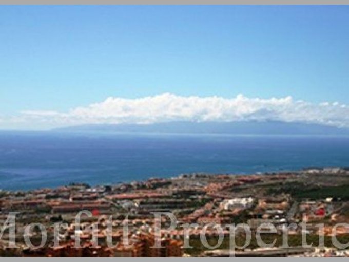 Villa for sale in Jardines Colgantes, Aguilas del Teide, Tenerife property, V00123 Villa for sale in Jardines Colgantes, Aguilas del Teide, Tenerife property, V00123